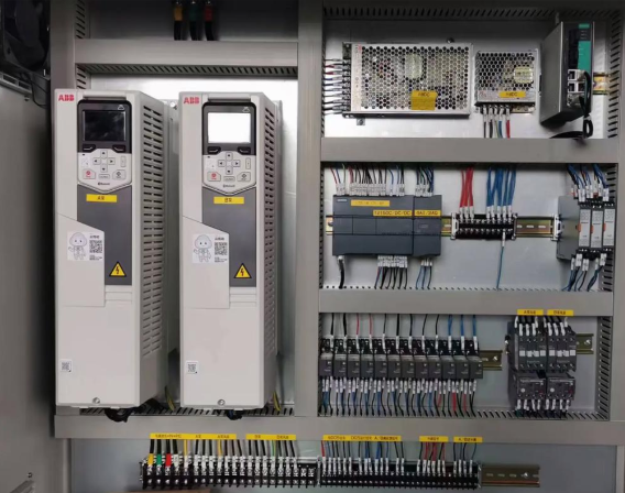 Low voltage Switchgear with SIEMENS 200SMART PLC and CAD/EPLAN Drawings