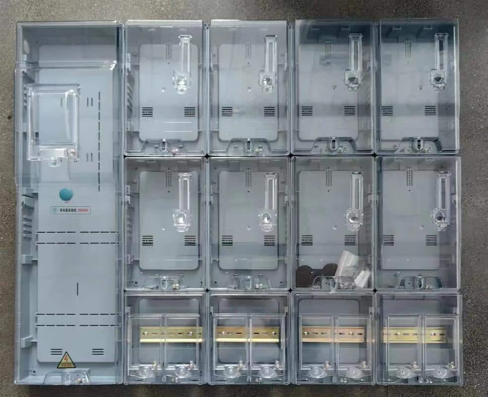 plastic distribution box